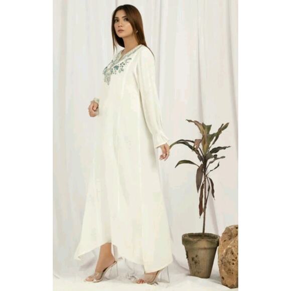 Limelight Raw Silk Embroidered White Maxi Dress Womens Size Large - Picture 1 of 10